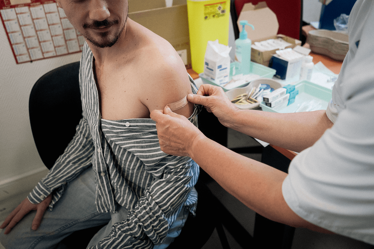 Hôpital Bicêtre AP-HP (@hopital_bicetre) on Twitter photo Aujourd’hui, l’<a href="/Hopital_Bicetre/">Hôpital Bicêtre AP-HP</a> <a href="/APHP/">Assistance Publique – Hôpitaux de Paris (AP-HP)</a> accueille ses nouveaux internes. Ils sont plus de 300 à rejoindre les équipes du site. Nous leur souhaitons une belle rentrée ! Un stand de vaccination grippe et Covid-19 leur a également été proposé ! Aujourd’hui, l’<a href="/Hopital_Bicetre/">Hôpital Bicêtre AP-HP</a> <a href="/APHP/">Assistance Publique – Hôpitaux de Paris (AP-HP)</a> accueille ses nouveaux internes. Ils sont plus de 300 à rejoindre les équipes du site. Nous leur souhaitons une belle rentrée ! Un stand de vaccination grippe et Covid-19 leur a également été proposé !