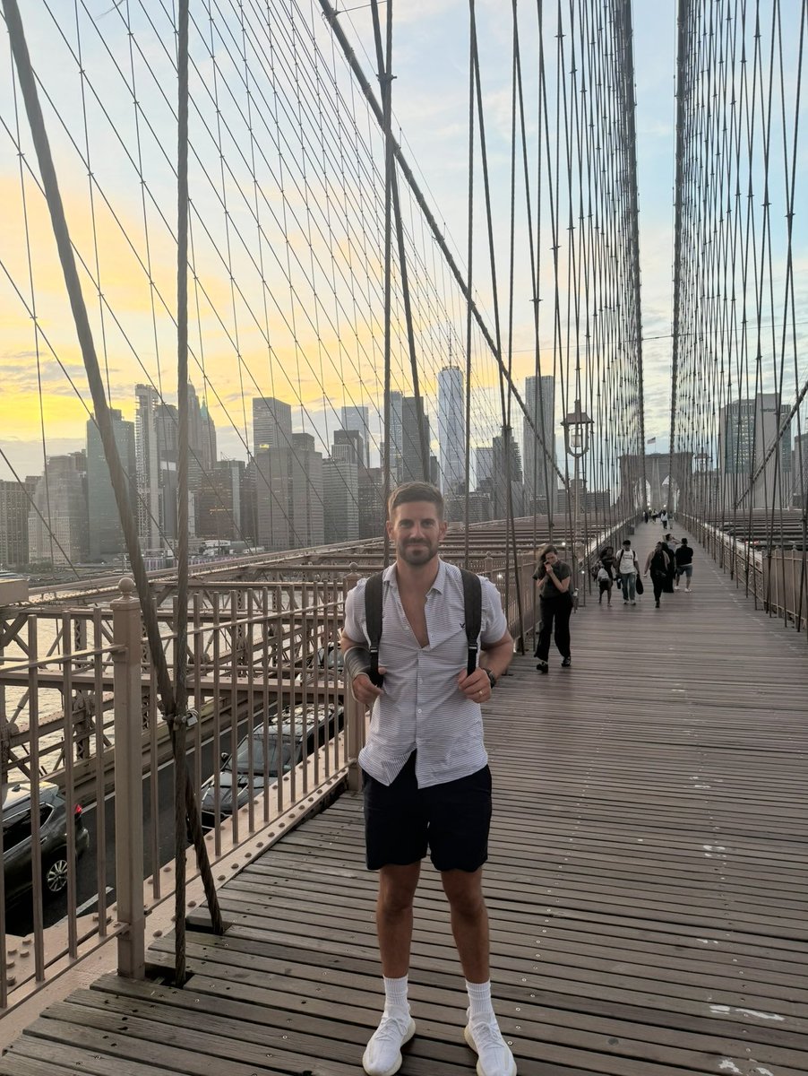 MylesShaw's tweet photo. @Apple ……take a bow 👏👏👏👏

The new iOS 18.1 came out last night and it enabled Apple Intelligence for the iPhone 15 Pro Max and upwards.

Both of these are the same photo, but I’ve used the ‘Clean Up’ feature to remove the things I don’t want.

1/3 https://t.co/cXQqRgCXFJ