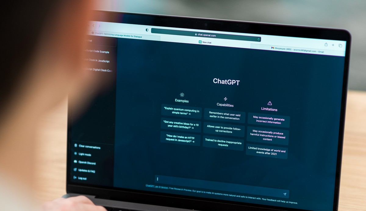 [INTELLIGENCE ARTIFICIELLE] ChatGPT Search et Google AI Overview : l'IA révolutionne les moteurs de recherche
#IAgénérative
archimag.com/vie-numerique/…