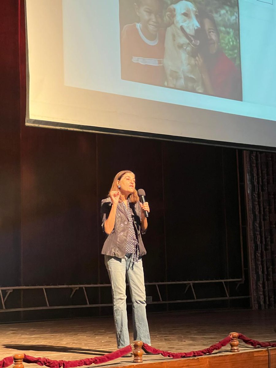 DelhiArea_IA's tweet image. Army Public School, #DhaulaKuan hosted Ms. Ambika Shukla and Mr. Gaurav Dar for an inspiring workshop on &quot;Wildlife for Children,&quot; encouraging students to engage in animal welfare and nature conservation. #AWES #WildlifeEducation

@adgpi
@westerncomd_IA