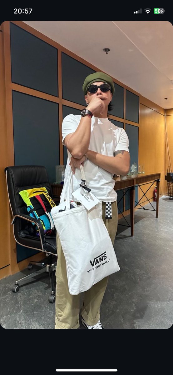 misslefty_'s tweet photo. Nagpakitang gilas ang Lunes. 🙇🏻

DJ always excites us with so many wonderful things. Whatever this is for, we root for you. And what a bonus that these ventures go beyond show business.

You deserve your dream life, dream guy. You’re the best! 🫡 https://t.co/dKlBcjSEqI