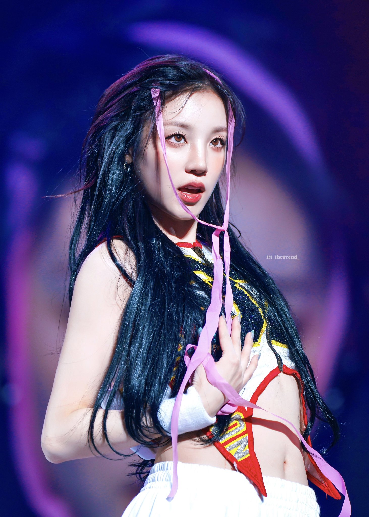 (G)I-DLEウギ 中華 一直娱 yizhiyu yzy 1.0 3.0 2枚 G)I-DLE ウギ YUQ1 yizhiyu yzy 一直娯 特典 中華 ② - メルカリ