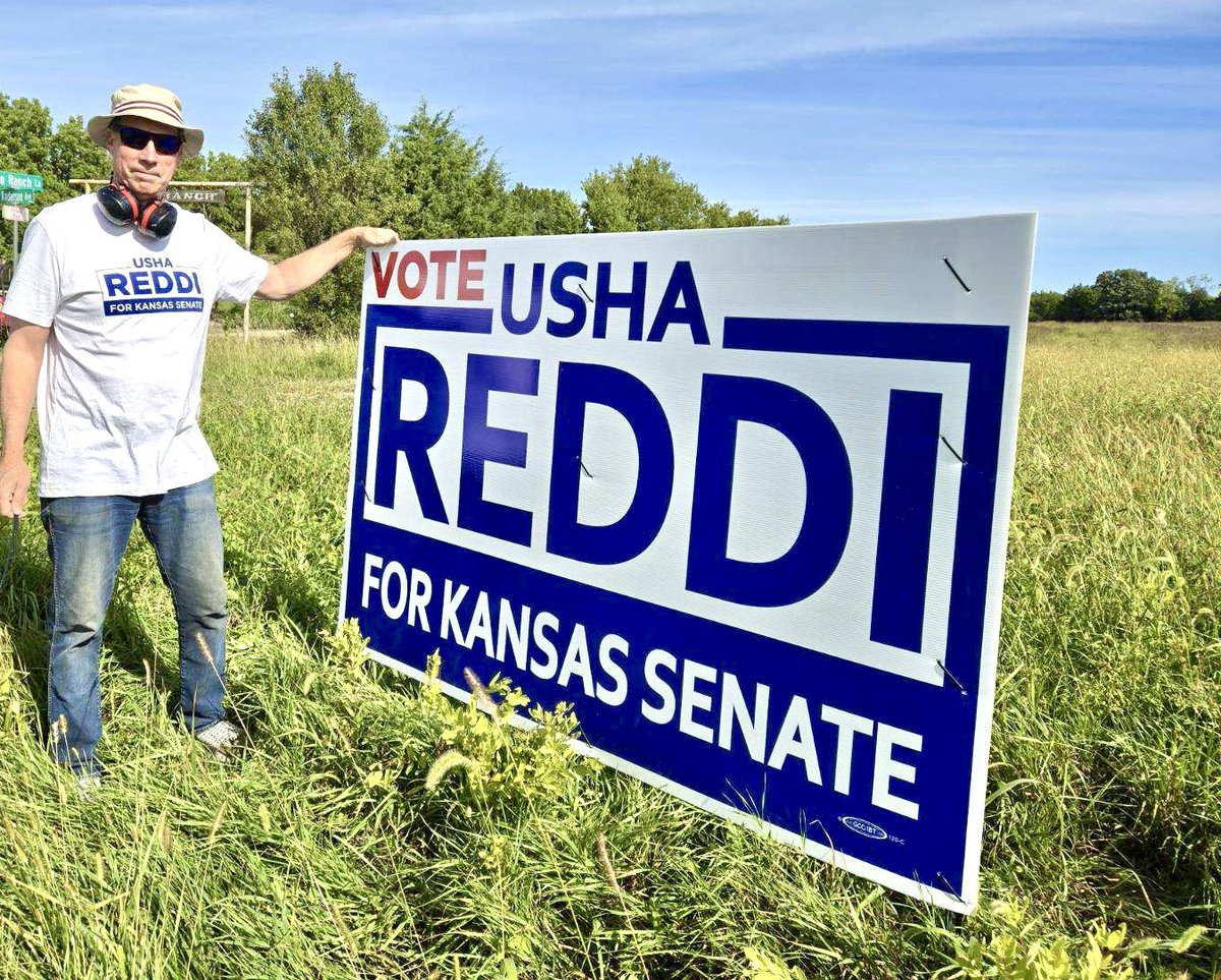 Today is the last day to advance vote in-person, Monday, November 4 • 7:30 am – Noon at the Riley County Office Building, 110 Courthouse Plaza - 2nd Floor.
 
VOTE. 🗳️

I am asking for your vote to continue to represent you in the Kansas Senate.
#vote #redditoserve #ks #senate