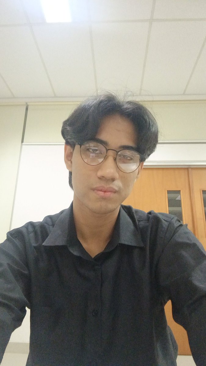 sedang di fase naksir sm diri sendiri (great hair day)