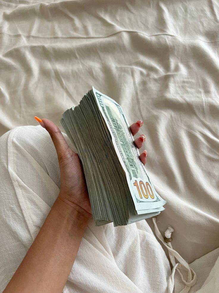⋆˚࿔ 𝙃𝙚𝙧 ( 𝙎𝙃𝙀 𝙄𝙎 𝘼 𝟭𝟬/𝟭𝟬) 𝜗𝜚˚⋆ ࿔ tweet media