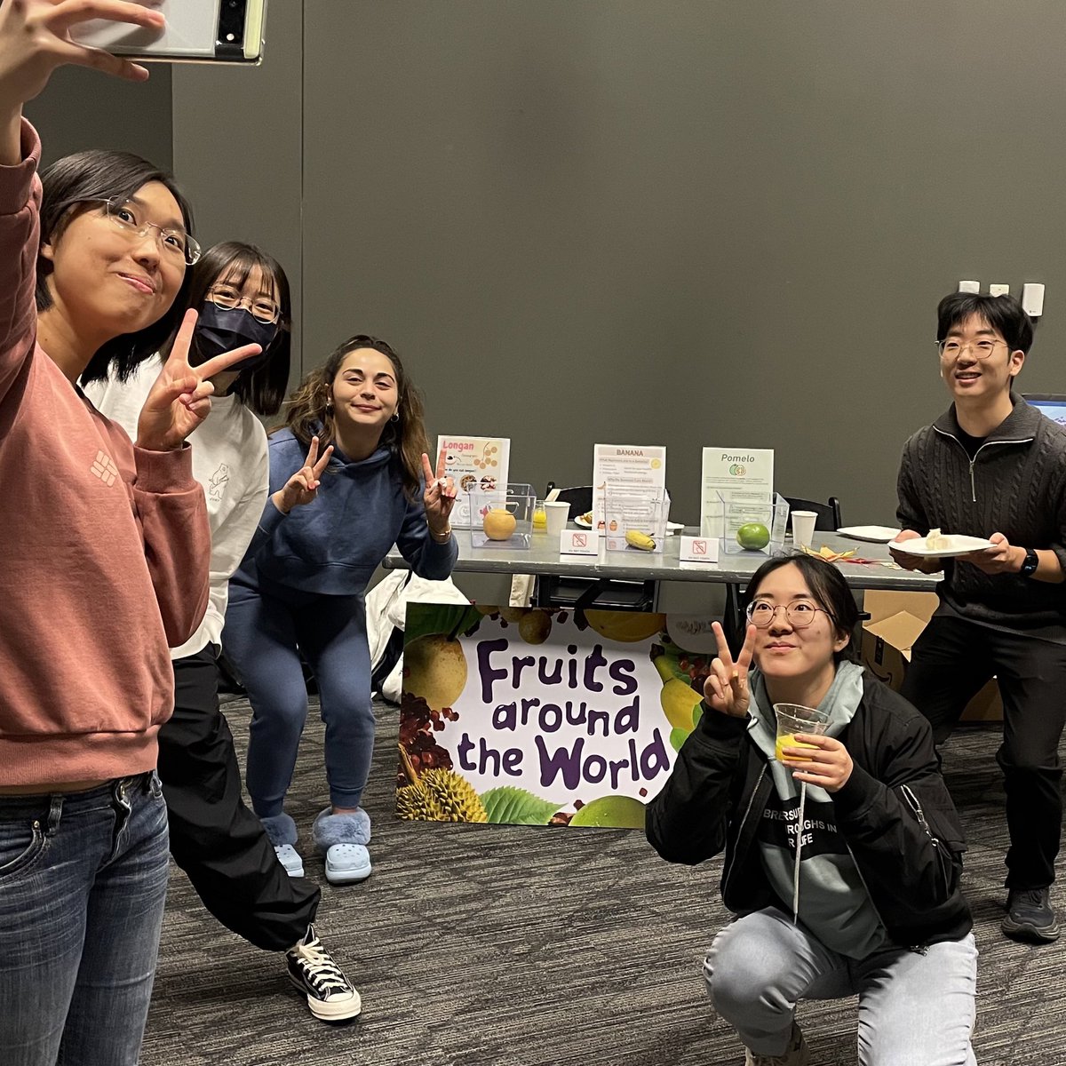 McDonnellAcad's tweet photo. The #McDonnellScholars are gearing up to bring global food science to the @STLScienceCtr, Saturday, Nov 9th! Mark your calendars! More info ➡️ https://t.co/6Hq9GT9FDl #stlscifest #WashU #McDonnellAcademy https://t.co/KpDn2WL35i