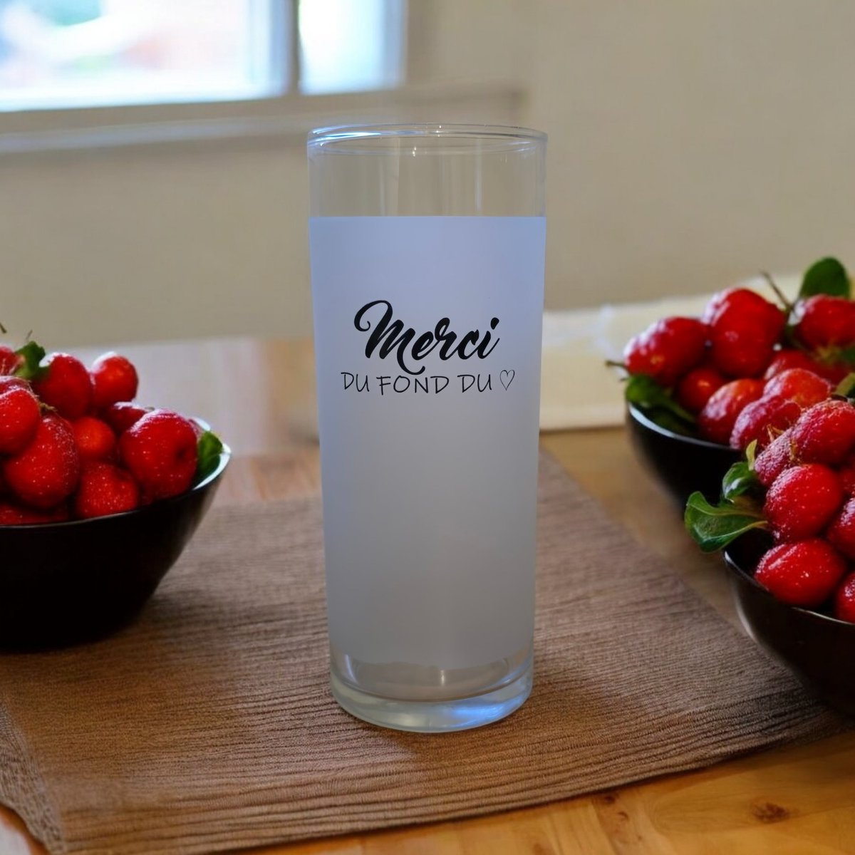 LAB66dotCA's tweet image. 🎁 Surprenez vos proches avec le cadeau parfait ! 🌟 Nos verres élégants ajoutent une touche de classe à chaque occasion. Que ce soit pour un anniversaire, un mariage ou simplement pour dire « merci », ces verres sont un cadeau mémorable ! 🥂
#Cadeau #Verres #Élégance