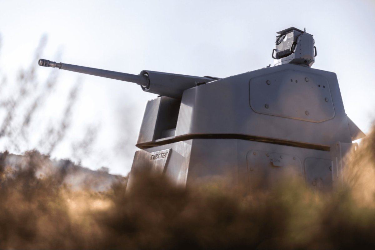 Face aux défis croissants auxquels les marins sont confrontés, il est crucial d'innover et de s'adapter. Les équipes de <a href="/KNDS_France/">KNDS France</a> s'engagent à développer des systèmes avancés pour renforcer la sécurité de nos plateformes navales, avec des technologies de pointe et en