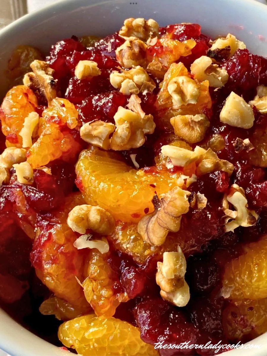 Recipe➡️ thesouthernladycooks.com/super-easy-sup…
One of the easiest and best cranberry salads ever and perfect for the Thanksgiving and Christmas holidays. #cranberry #salad #Christmas #Thanksgiving