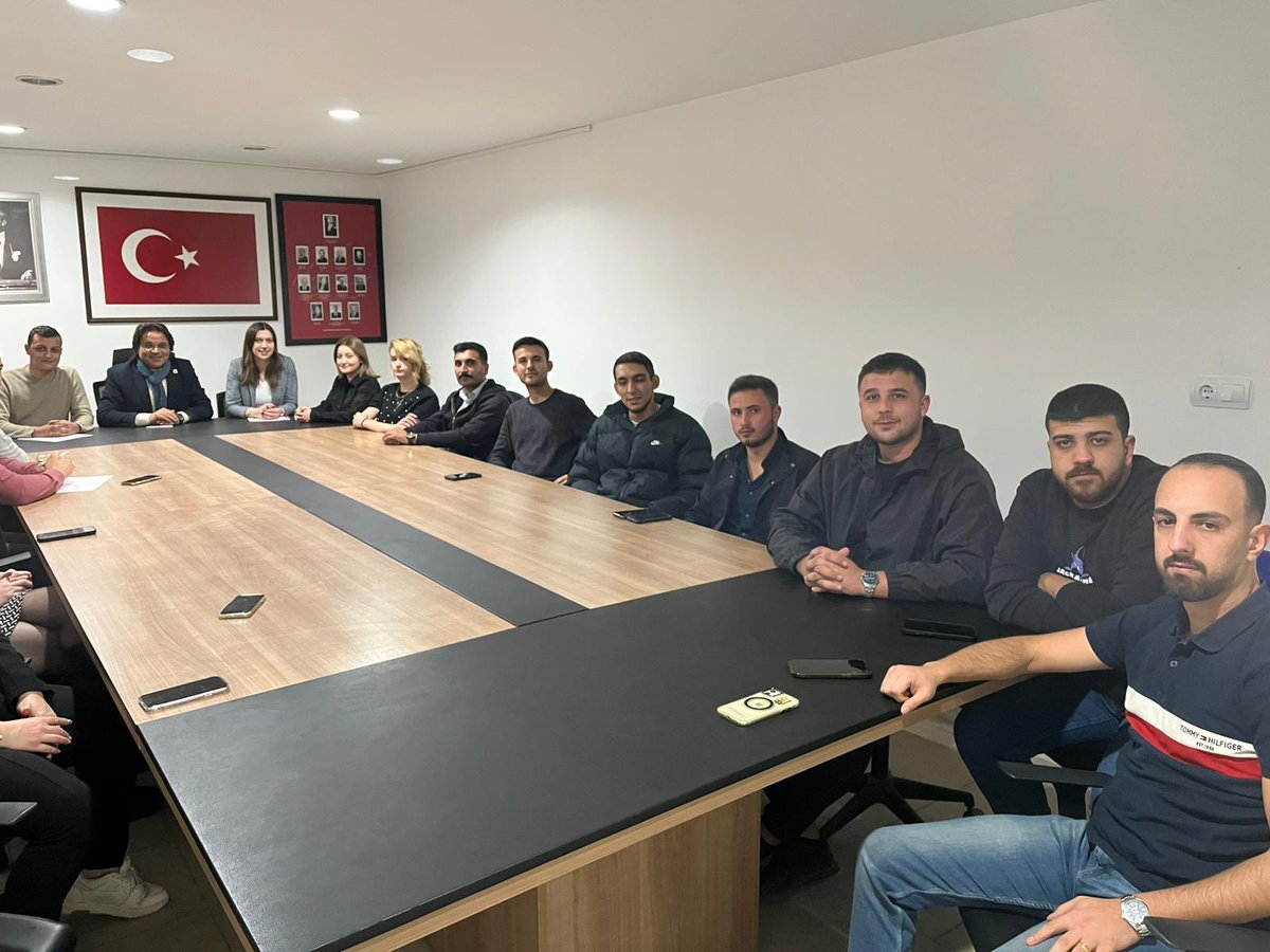 Partimizin dinamiği İl Gençlik Kollarımızın toplantısına katıldık. Başkanımız Mehmet Özdarak ve yönetimi Cumhuriyet Halk Partisi iktidarı için durmadan, yorulmadan çalışmaya devam ediyor.
#chp #chpdenizli #türkiyeninbirincipartisi