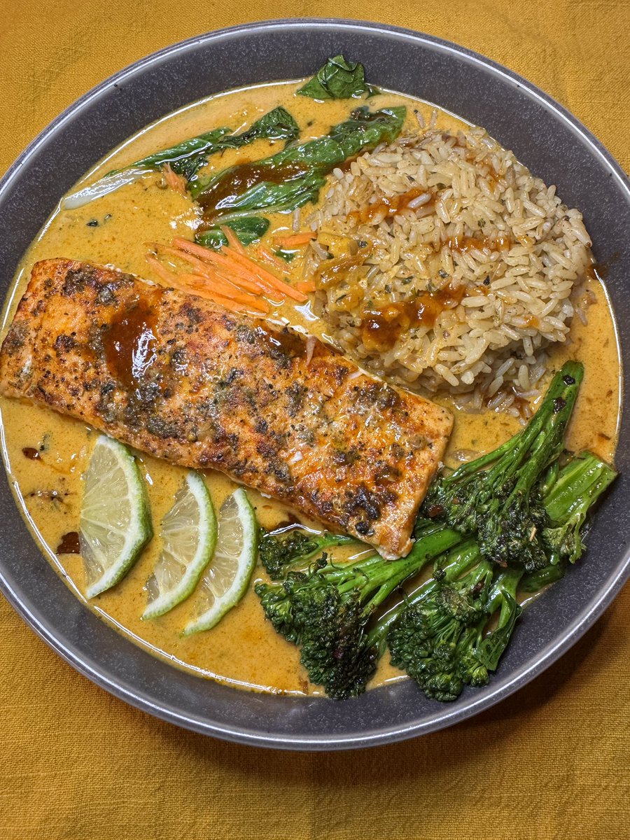 A little late lunch for you…..

SALMON COCONUT THAI CURRY