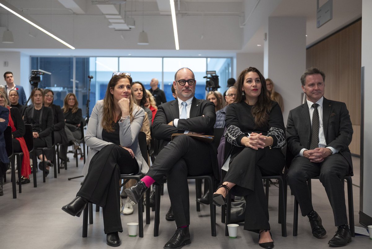 Pascale Déry (@pascaledery) on Twitter photo Pour nous aider à former plus de médecins, l’<a href="/UMontreal/">Université de Montréal</a> inaugurait ce matin ses nouveaux locaux au centre-ville de Montréal. 🩺
Des installations à la fine pointe et un programme de formation actualisé pour nos étudiants de 1ère et 2e année en médecine.
Très heureuse de Pour nous aider à former plus de médecins, l’<a href="/UMontreal/">Université de Montréal</a> inaugurait ce matin ses nouveaux locaux au centre-ville de Montréal. 🩺
Des installations à la fine pointe et un programme de formation actualisé pour nos étudiants de 1ère et 2e année en médecine.
Très heureuse de