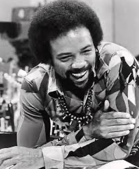 prince's tweet photo. Rest In Peace, Quincy Jones. A towering force in music, Quincy redefined what was possible in sound, and his influence has touched every corner of the industry. Though Prince and Quincy came from different worlds and styles, they shared a relentless drive to break boundaries and reach new creative heights. 

Following Prince’s passing in 2016, Quincy expressed great admiration for his artistry, describing him as "a true, real giant."

The Prince Estate sends our condolences to Quincy’s family and all who are deeply affected by this loss. 💜