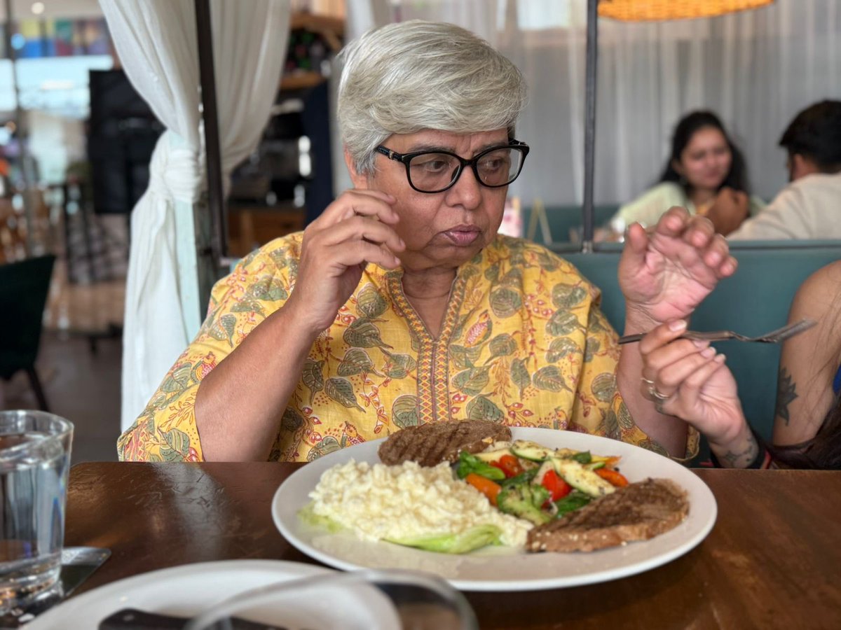 Middle of a birthday brunch processing a call from an unknown woman howling on phone because man who promised to marry, produced a child plans to marry someone else. Just returned home. Going back to Palam PS at 10am. Hope they will register a case tomorrow <a href="/dcp_southwest/">DCP South West District</a>