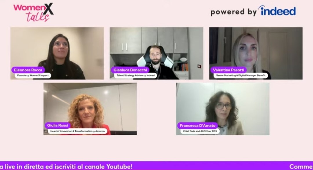 🎤Francesca D'Amato Group Chief Data &amp; AI Officer RCS

"I progetti AI richiedono un team interdisciplinare, le persone devono comprendere il contesto e collaborare con la altre figure in ottica di lavoro agile"

#womenxtalk