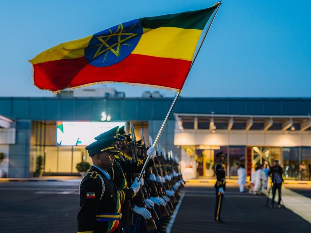 AbiyAhmedAli's tweet photo. I welcome to Ethiopia His Highness Sheikh Khaled bin Mohamed bin Zayed Al Nahyan, Crown Prince of Abu Dhabi.

 የአቡዳቢ አልጋወራሽ ግርማዊ ሼህ ኻሊድ ቢን መሃመድ ቢን ዛይድ እንኳን ወደ ኢትዮጵያ መጡ እላለሁ። https://t.co/VVo1vWwgc3