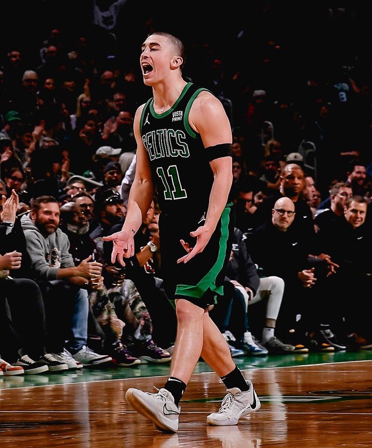 CryptoPmuse's tweet photo. PAYTON PRITCHARD PLAYS BASKETBALL TONIGHT🔥🔥 https://t.co/C56HlN08A2