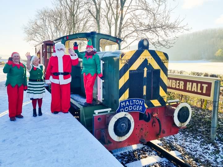 Saturday the 30 November, along with the 7 and 14 December between 10-3 will see Father Christmas return to Fimber Halt for 2024. 
For only £5, children under 10 can get to meet him in his grotto on platform 1! 
(For more info follow the link below)
 facebook.com/share/p/15KT53…