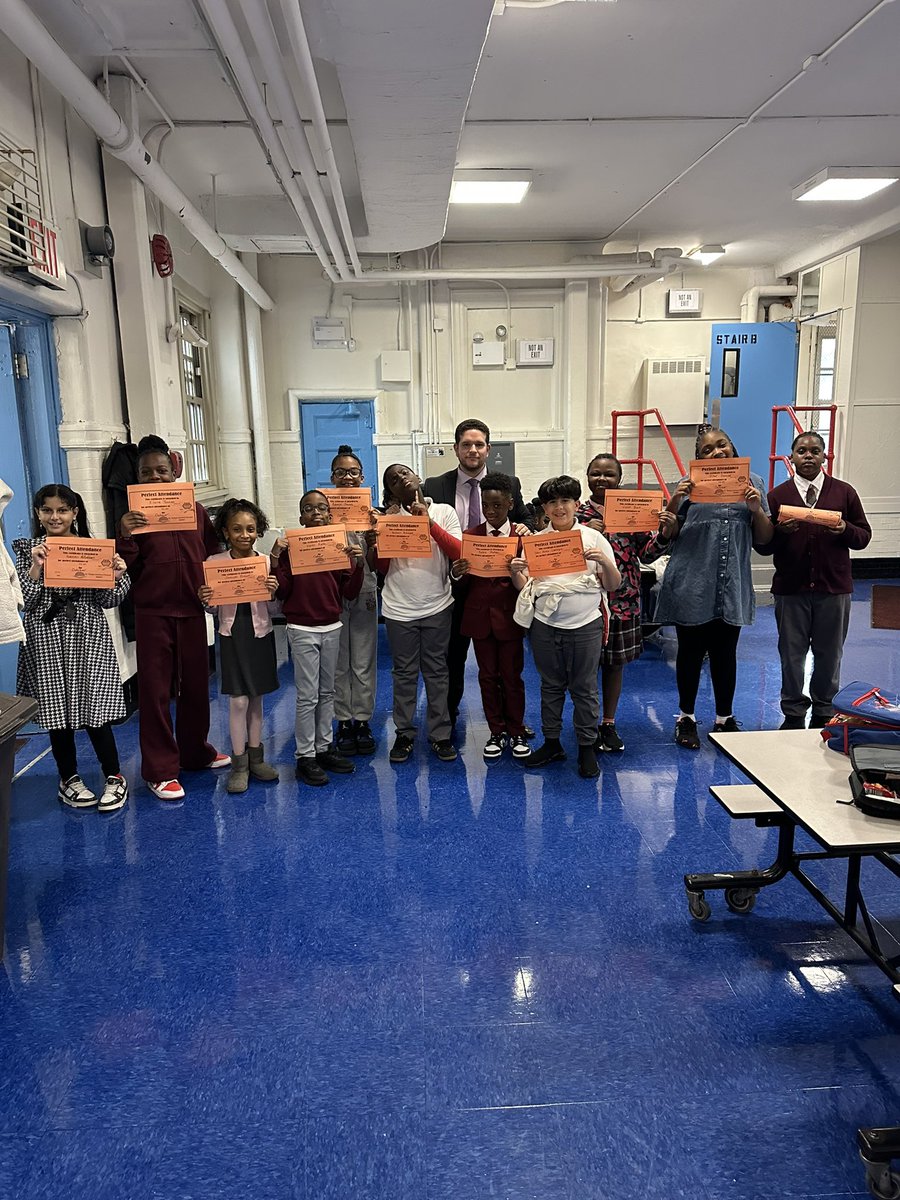 TheAlbanyAvenueSchool tweet media
