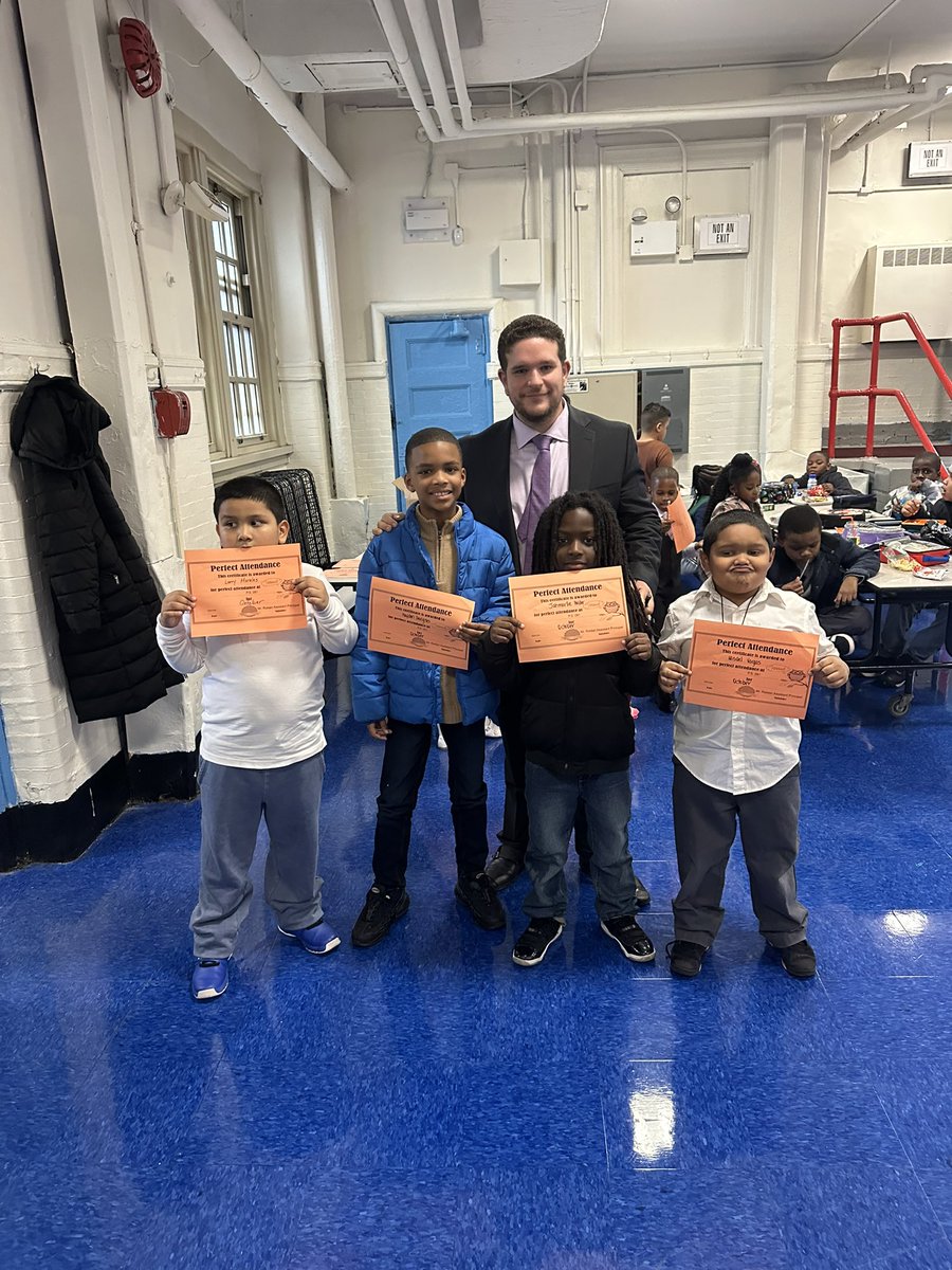 TheAlbanyAvenueSchool tweet media