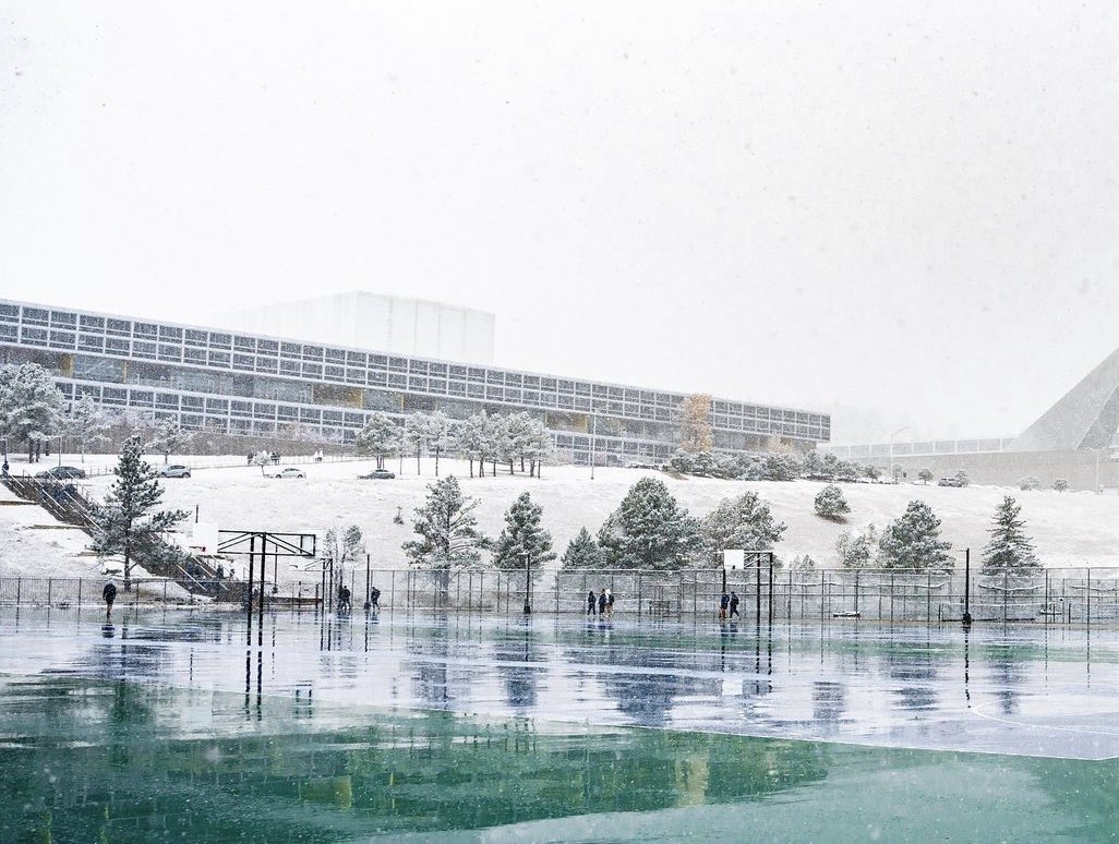 AF_Falcons's tweet photo. Snowy views at the Academy 🤩❄️ https://t.co/jcVflb7K1C