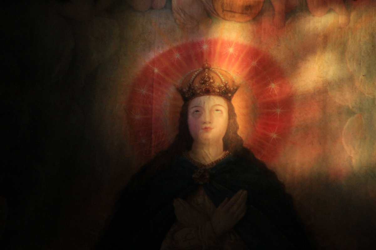 Daia_Mond tweet media