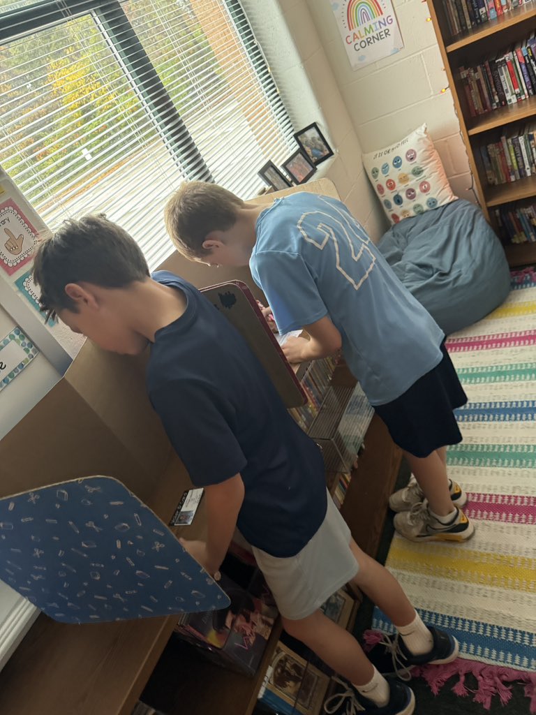 Kaitlyn Flora tweet media