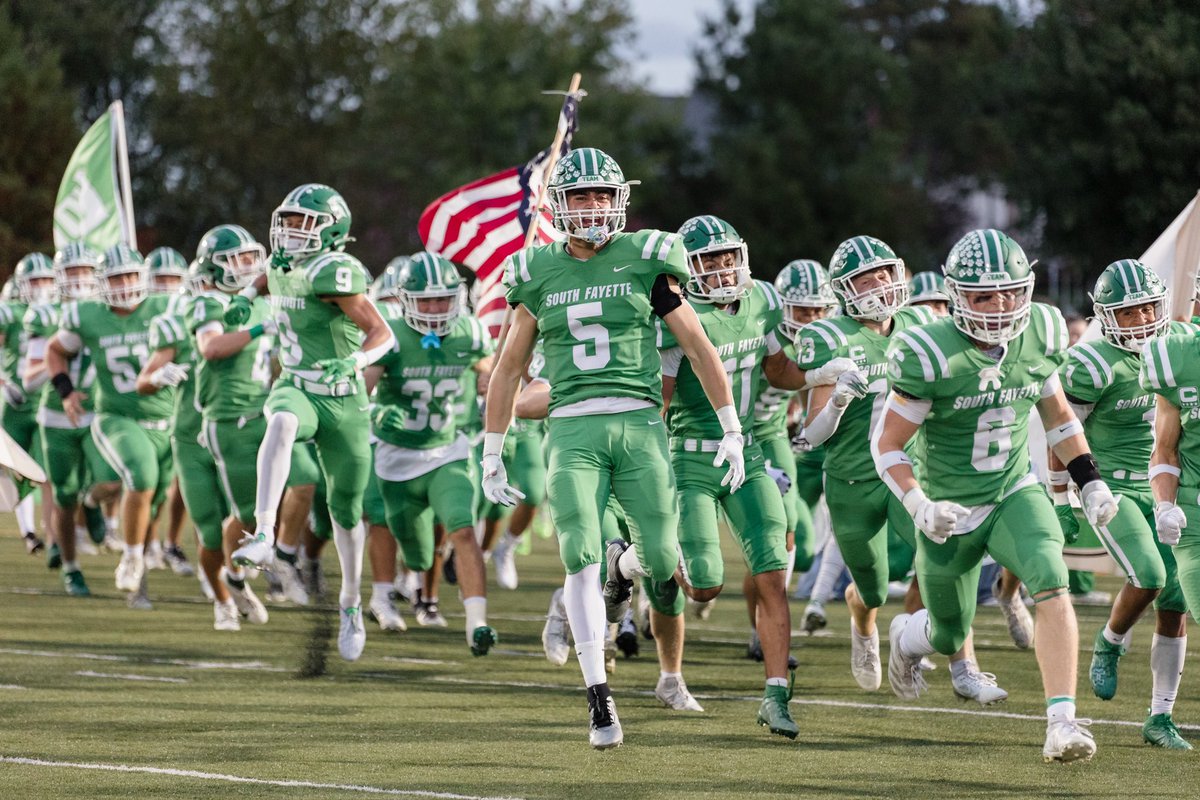 🚨Senior Year Tape🚨

9 Games Played
✅ 53 Total Tackles
✅ 19 TFLS
✅ 6.0 Sacks
✅ 6 Deflections (1 for INT)

Most importantly, a winning team record and a playoff berth! Beyond blessed for a great season with my family !!

hudl.com/v/2Qf5ZW