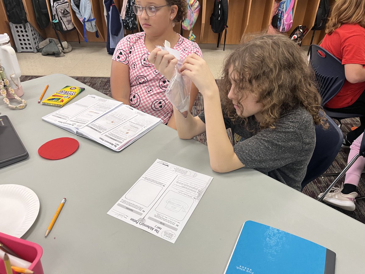 Legend has it that an alchemist claimed to be able to turn a steel sword into something else, maybe even gold! These #204BravesPride scientists from DRE are trying to figure that out, with the help of this ⁦<a href="/MysterySci/">Mystery Science</a>⁩ activity.
