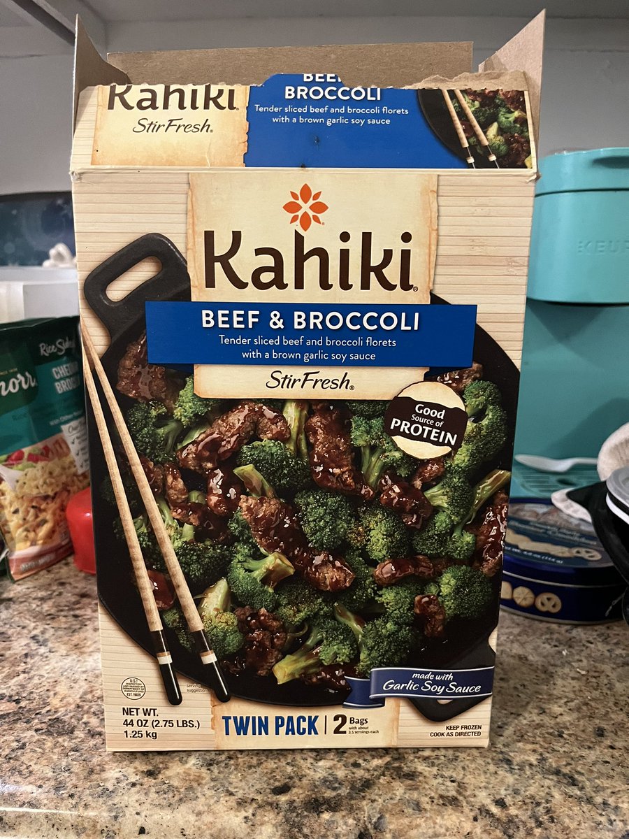 milkysilky1's tweet image. Blessed day to cook on a Sunday. #sundaycoooking #mencooking #cookies #stirfry #Sunday #singlelife