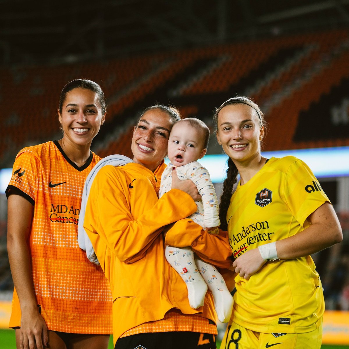 College to the pros 👏 

<a href="/GamecockWSoccer/">South Carolina Women’s Soccer</a> alums JY, Ryan and Heather all started an NWSL regular season match together last weekend 🐔