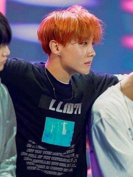 stephany_bts7's tweet photo. 😏💕 Vota por el dios re perfecto
de cabello rojo fuego y piel color
sol que finge ser mortal

1 RT = 1 voto
1 Reply = 1 Voto

I vote for #jhope at #2024MAMAVOTE https://t.co/rvrsEqxd0i