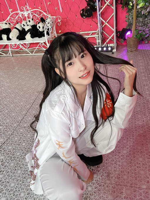 Twitterのコスプレ画像3