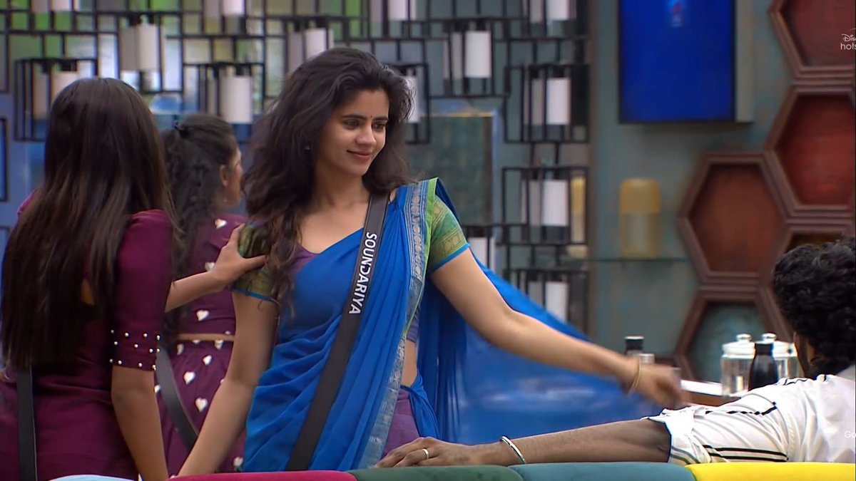 Rasigan_022's tweet photo. 🧨BIGG BOSS :: TASK BEAST🧨

Who' the Task Beast of the Season.?

#Soundariya 🔁 Retweet

#Tharshika ❤️ Like

#BiggBoss8Tamil #BiggBossSeason8Tamil #BiggBossTamil #BiggBossTamil8 #BBTamil8 #Soundarya https://t.co/h828YoJsot