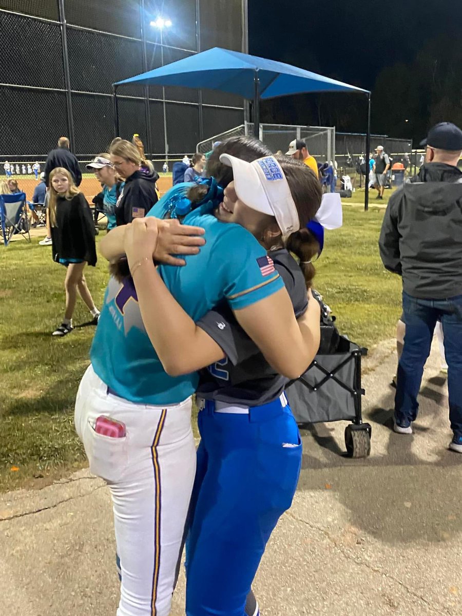 Addison Snell 2028 (@aksnell04) on Twitter photo the friendships this sport has brought me over the years!!๐ค
<a href="/Aduncheon7/">Addison Duncheon</a> <a href="/Jocelyn_Cushard/">Jocelyn Cushard 2028</a> <a href="/EmmaGogel1209/">Emma Ray</a> the friendships this sport has brought me over the years!!๐ค
<a href="/Aduncheon7/">Addison Duncheon</a> <a href="/Jocelyn_Cushard/">Jocelyn Cushard 2028</a> <a href="/EmmaGogel1209/">Emma Ray</a>