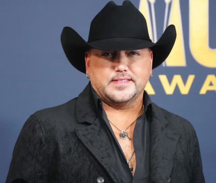 Prayers up for Nashville recording artist Jason Aldean 🙏✨

Nothings wrong with him he’s just ugly and makes shitty music.