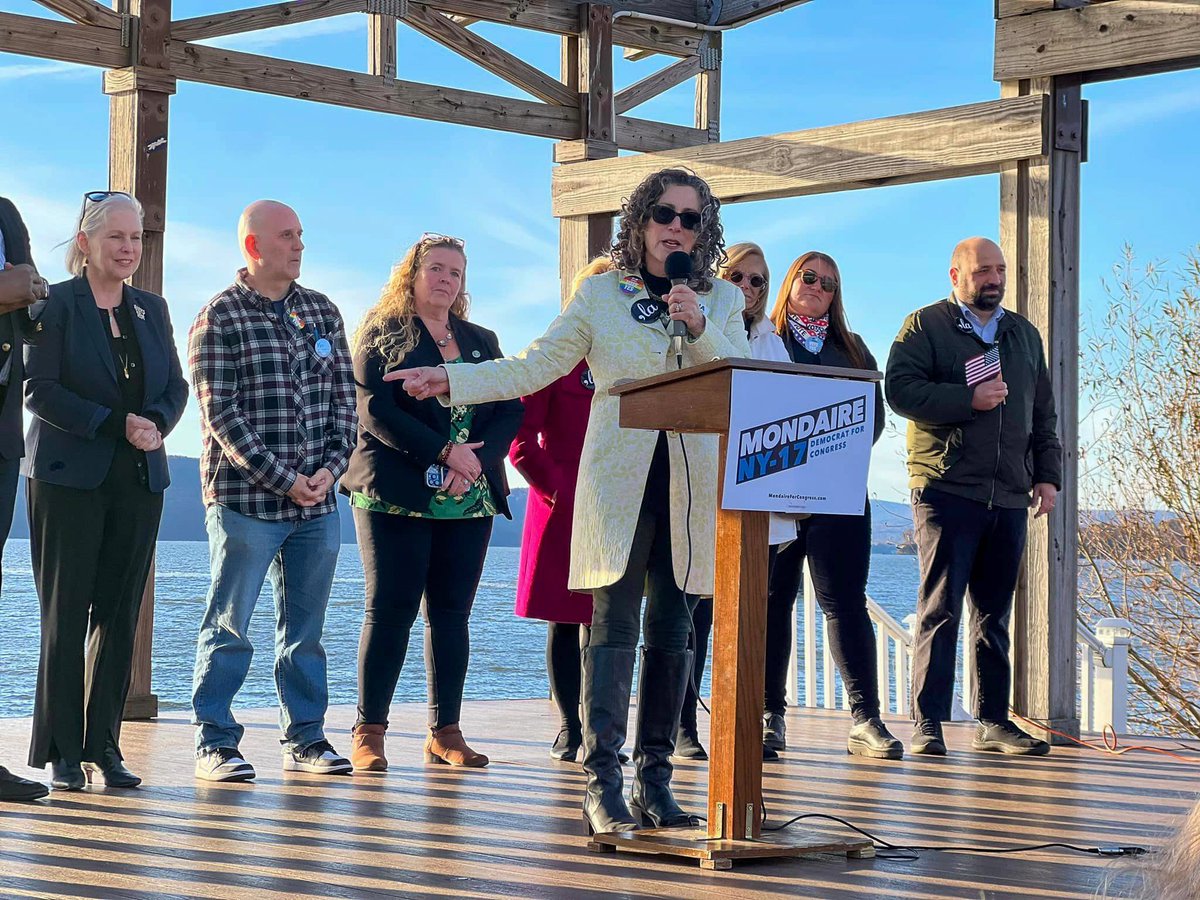 Ken Jenkins tweet media