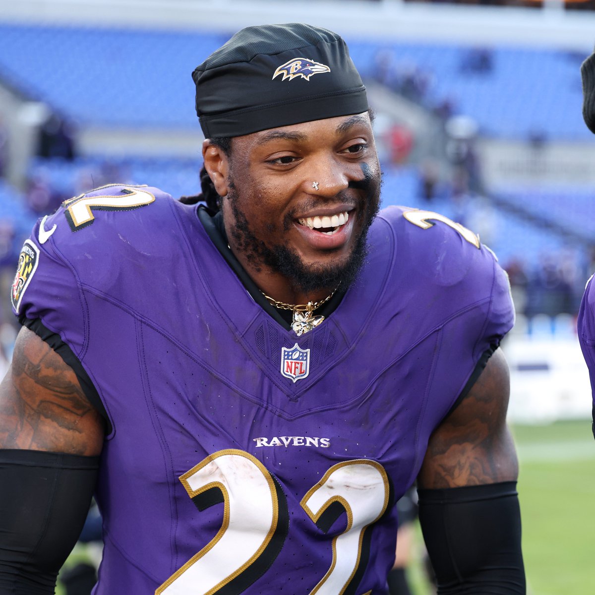 SportsRadioWIP's tweet photo. 𝐃𝐞𝐫𝐫𝐢𝐜𝐤 𝐇𝐞𝐧𝐫𝐲 (𝐚𝐠𝐞 𝟑𝟎)

▪️ 9 games
▪️ 1,052 rush yards (6.3 yds/att)
▪️ 11 rush TDs
▪️ 93 rec yards
▪️ 2 rec TDs

𝐒𝐚𝐪𝐮𝐨𝐧 𝐁𝐚𝐫𝐤𝐥𝐞𝐲 (𝐚𝐠𝐞 𝟐𝟕)

▪️ 8 games
▪️ 925 rush yards (5.9 yds/att)
▪️ 6 rush TDs
▪️ 146 rec yards
▪️ 2 rec TDs

TWO BEASTS. 💪 https://t.co/vv2vQemgyr