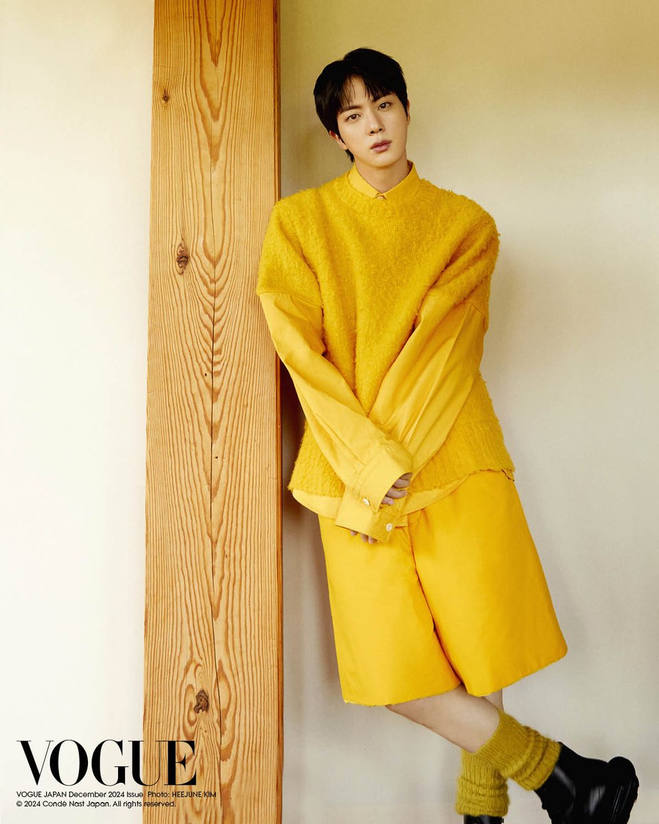 BackTheSoul's tweet photo. #JIN para a VOGUE JAPAN ✨

P: Que tipo de moda você gosta?
Como você descreveria seu estilo?

🐹 O que estou vestindo agora é meu estilo.
O que estou vestindo agora, esse é meu estilo.

JIN FOR VOGUE JAPAN
#JinxVogueJapan 
#JinxVogueJapanxGQJapan https://t.co/TkKwHZv80J