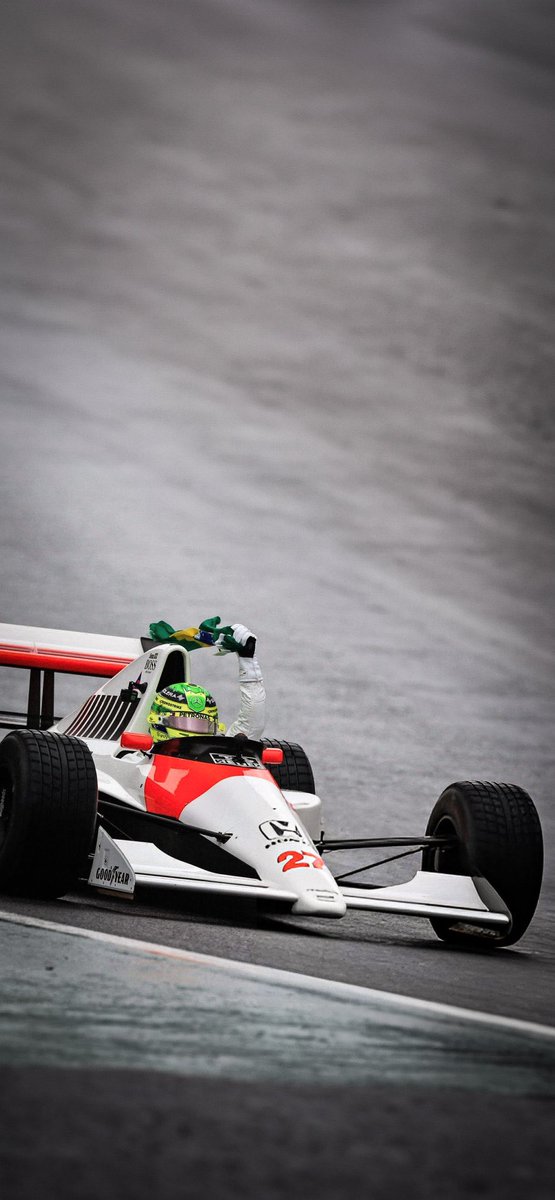 DanielTi54's tweet image. #Senna #f1