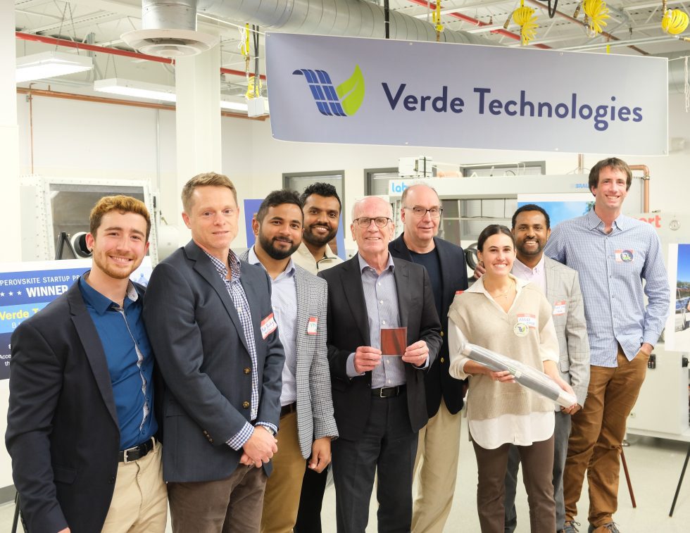 Verde Solar Unveils New Pilot Production Facility in Waterbury VT vermontbiz.com/news/2024/nove…