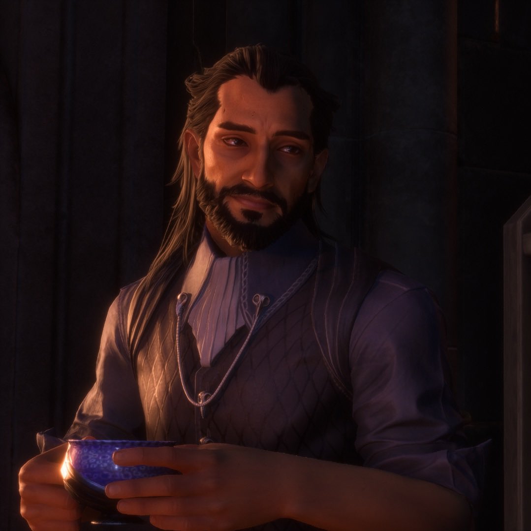 wondercrfts's tweet photo. find myself enjoying lucanis more than i thought i would let me hug you pretty antivan man https://t.co/T8yE5klhtc