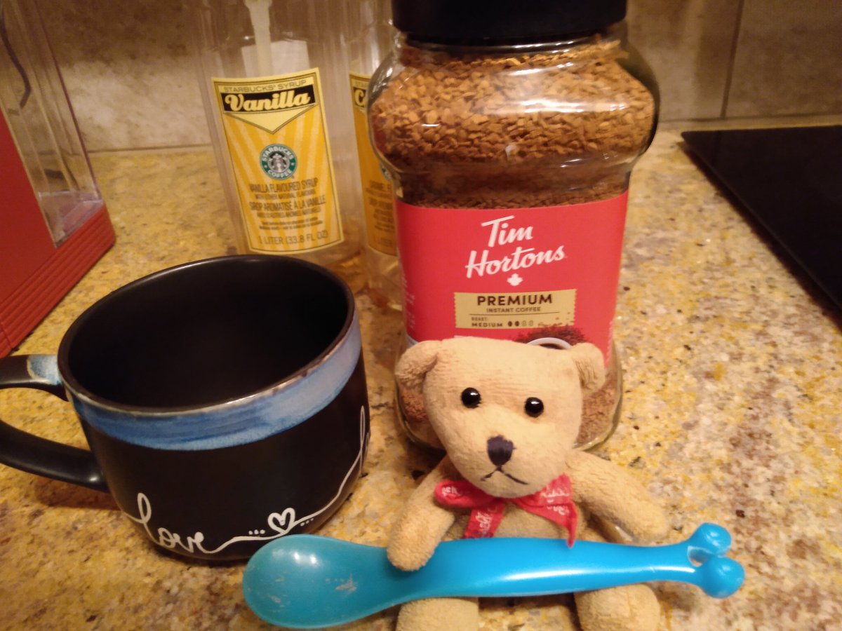 VerywellSeido's tweet photo. Good morning 🐻
おはよう🐻

Tasty latte with caramel syrup ☕ 
美味ラテキャラメルシロップ☕

Have a nice day my friend 😉😊😁☺️🤗🥱😙🤭🥳👍

#TimHortins https://t.co/ixfKZNKyeE