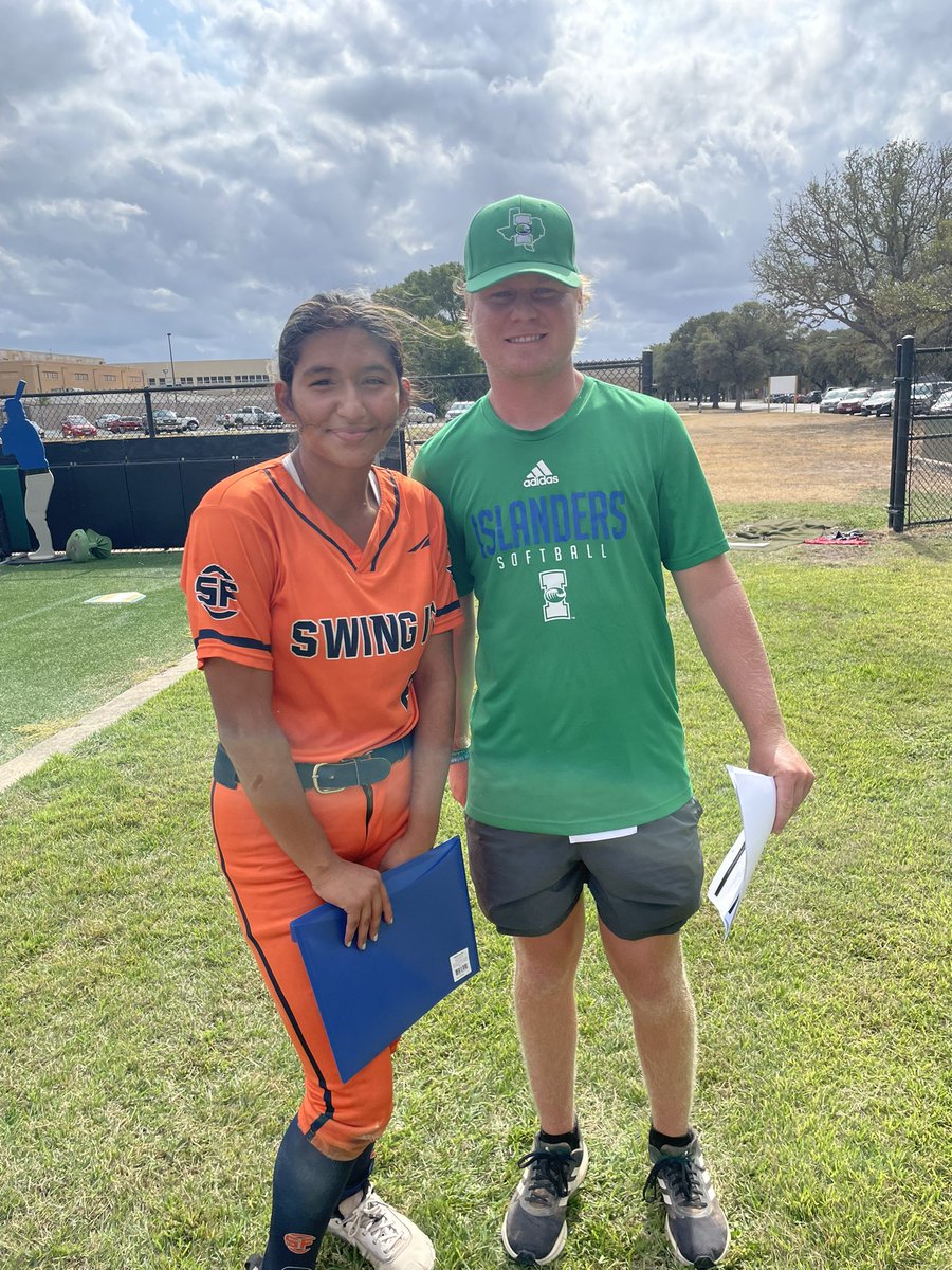 AnnaliseGo2028's tweet photo. Had fun yesterday at the 2024 central Texas fall camp at TLU!  Got lots of good reps and enjoyed meeting the coaches there. Can’t wait to see some of y’all again soon! @TAMIU_SB @TXStateSoftball #A&amp;MCorpusChristi
 @BlissFastpitch https://t.co/4Cv8YJx3cc