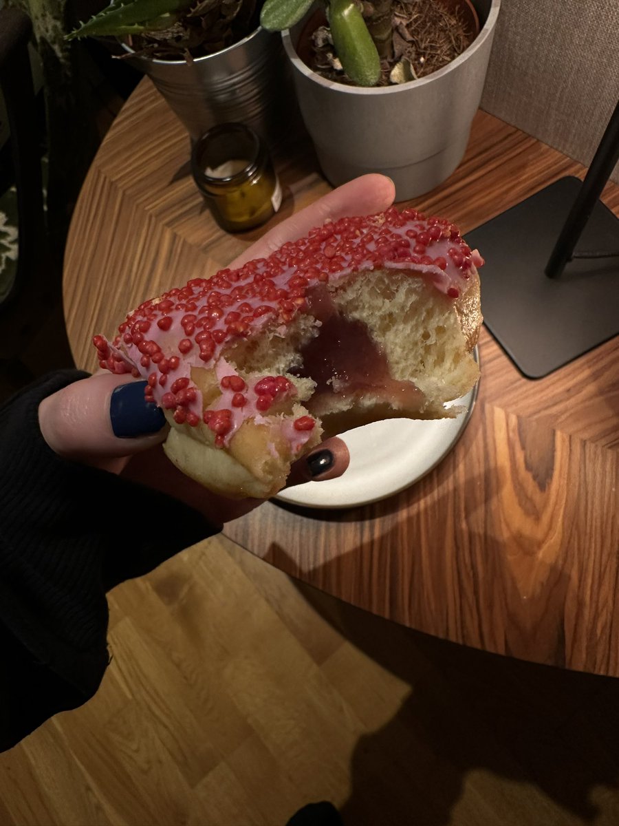 good_s00p's tweet photo. Emotional support donut https://t.co/3dJ0kpnYtF