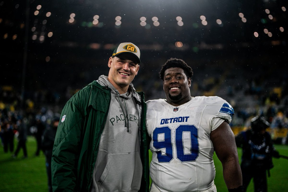 Harvard Football tweet media