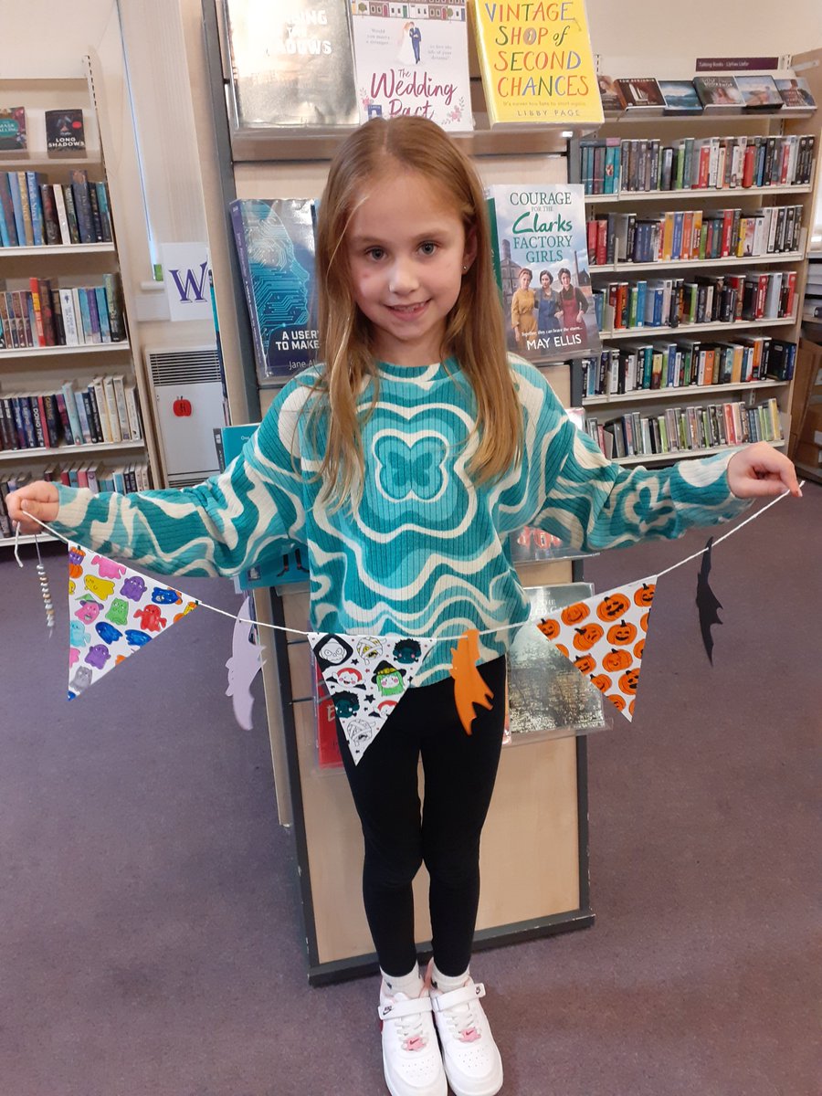 AbertridwrLib's tweet photo. Rydyn ni wedi cael amser mor wych yn Llyfrgell Abertridwr yr hanner tymor hwn. Edrychwch ar yr holl hwyl rydyn ni wedi'i gael gyda'n gilydd.
@CaerphillyLibs https://t.co/qAhEtQ9lCi
