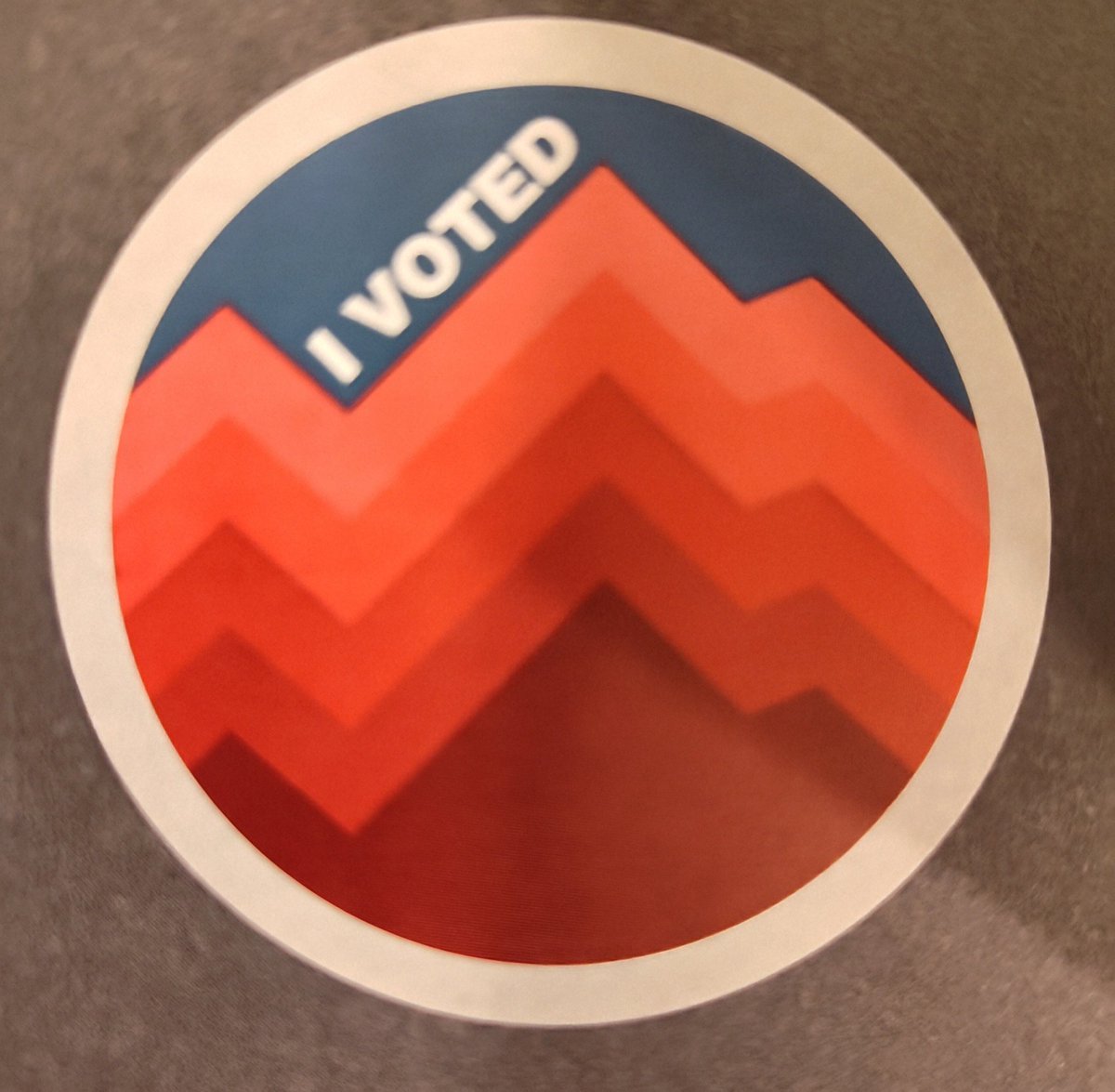 Kirsten 🎵🏰📚☕️📀 🟧 (PARODY) (@netsrik39) on Twitter photo 