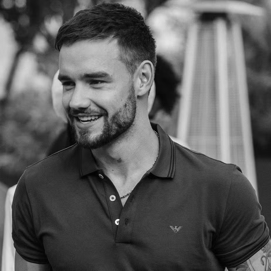 clip_fm's tweet photo. O corpo do cantor Liam Payne, ex-One Direction morto em outubro, será transferido de Buenos Aires para Londres nesta quarta-feira (6), segundo o jornal argentino La Nacion. https://t.co/DqDxjH0rJj