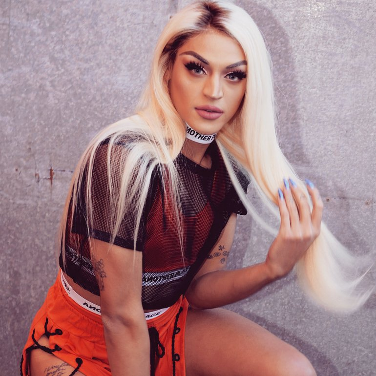 clip_fm's tweet photo. ESTÃO COM TUDO!

Pabllo Vittar (#97) e Anitta (#10) são as ÚNICAS artistas pop brasileiras a figurar o TOP 100 do Spotify Global. https://t.co/XmcPORbyR8